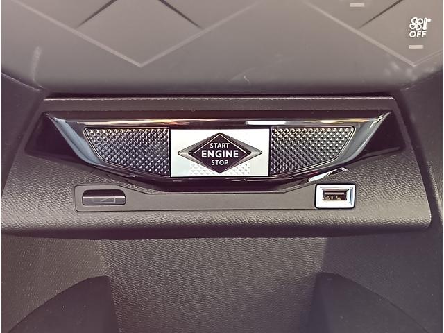 ＤＳ３クロスバック Ｅ－テンス　グランシック　正規認定中古車／ＡＣＣ／ハーフレザーシート／禁煙車／衝突軽減Ｂ／バックカメラ／車線逸脱警告／ＬＥＤヘッドライト／オートライト／Ｂｌｕｅｔｏｏｔｈ／クリアランスソナー／ワイヤレスモバイルチャージャー（39枚目）