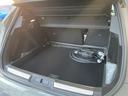 ・トランク:後部座席が6:4の可倒式になっており、ゴルフバッグなどの長い荷物でも載せることが可能。
