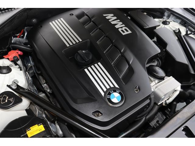 ５２８ｉ　Ｍスポーツパッケージ　ＦＲ　直６　ＮＡ・シルキーシックス・Ｍエアロスタイル・ＲＥＭＵＳマフラー・オートトランク・黒革・サンルーフ・Ｍ１８インチＡＷ・Ｂカメラ・ＴＶ・ＤＶＤ再生・シートヒーター・車幅センサー・スマートキー(74枚目)