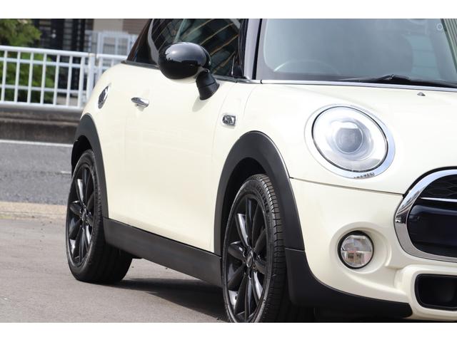 ＭＩＮＩ クーパーＳ　専用エクステリア・ＭＩＮＩエキサイトメントｐｋｇ・ライトｐｋｇ・スポーツステアリング・オートライト・ＬＥＤヘッドライト・ＬＥＤフォグ・純正ＯＰ１７インチＡＷ・スマートキー・純正ナビ・Ｂｌｕｅｔｏｏｔｈ（26枚目）