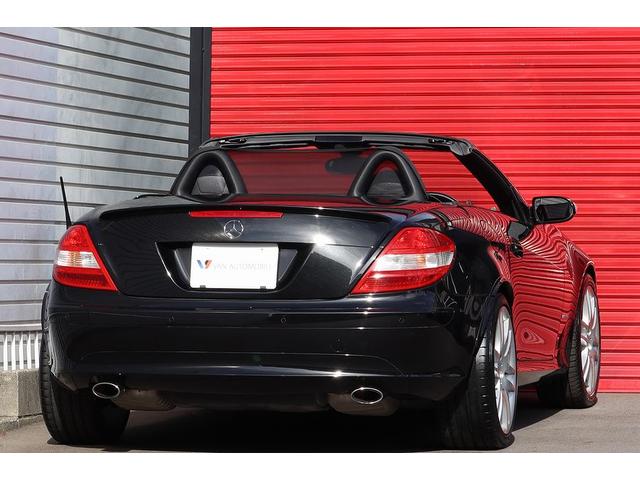 SLK SLK200コンプレッサー スポーツED 250台限定車・特別仕様・電動オープン・エアスカーフ・シートヒーター・レッドシートベルト・Rスポイラー・専用18インチAW・レッドステッチ黒革シート・レッドキャリパー仕様・車幅センサー・HIDライト(3枚目)