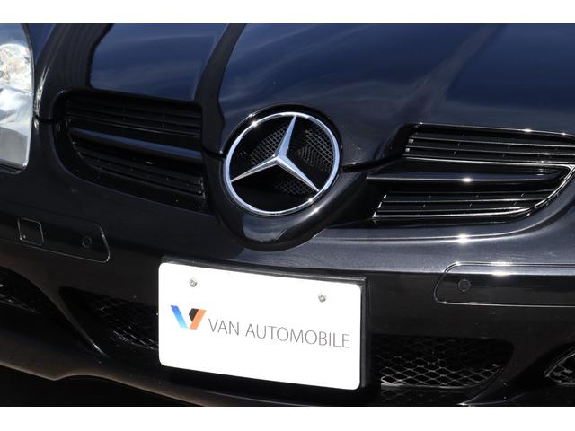 SLK SLK200コンプレッサー スポーツED 250台限定車・特別仕様・電動オープン・エアスカーフ・シートヒーター・レッドシートベルト・Rスポイラー・専用18インチAW・レッドステッチ黒革シート・レッドキャリパー仕様・車幅センサー・HIDライト(11枚目)