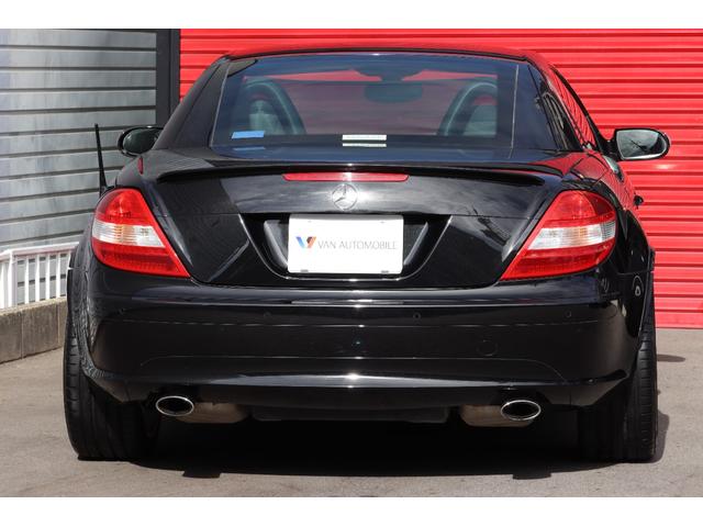 SLK SLK200コンプレッサー スポーツED 250台限定車・特別仕様・電動オープン・エアスカーフ・シートヒーター・レッドシートベルト・Rスポイラー・専用18インチAW・レッドステッチ黒革シート・レッドキャリパー仕様・車幅センサー・HIDライト(18枚目)