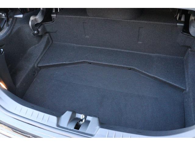 SLK SLK200コンプレッサー スポーツED 250台限定車・特別仕様・電動オープン・エアスカーフ・シートヒーター・レッドシートベルト・Rスポイラー・専用18インチAW・レッドステッチ黒革シート・レッドキャリパー仕様・車幅センサー・HIDライト(66枚目)