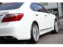 ＬＳ６００ｈ　カスタム・ＷＯＲＫ２０インチＡＷ・エアサスコントローラー・社外エアロ・黒革・サンルーフ・シートヒーター・ベンチレーション・Ｂｌｕｅｔｏｏｔｈ・ＴＶ・ＤＶＤ再生・車幅センサー・Ｂカメラ・ＬＥＤライト（21枚目）