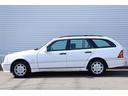 C200ステーションワゴン ネオクラシック・正規ディーラー車・ディーラーユーザー使用歴車・専用ファブリックシート・15インチAW・社外オーディオ・オートAC・トノカバー・スペアキー・カーボン調パネル・ネオクラモデル・スペアタイヤ(24枚目)