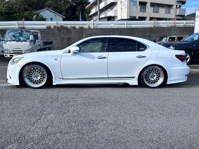 ＬＳ ＬＳ６００ｈ　Ｆスポーツ　ハイブリッド　マークレビンソン　ローダウン　ＲＯＷＥＮ　フルエアロ　ＷＯＲＫ　２０ｉｎＡＷ　黒革　サンルーフ　Ｂｌｕｅｔｏｏｔｈ（12枚目）