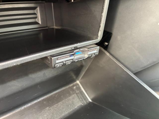 インプレッサ ＷＲＸ　ＳＴｉ　イギリス仕様逆輸入車　ＥＪ２５／２５００ｃｃ　６ＭＴ　ＷＲＸ　ＳＴＩ　禁煙車　ハーフレザーシート　バックカメラ　ＥＴＣ　ドラレコ　ＲＡＹＳアルミホイール　ＢＬＩＴＺ製マフラー（25枚目）