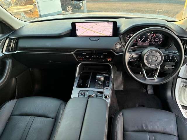 ＣＸ－６０ ＸＤ　Ｌパッケージ　ワンオーナー　禁煙車　衝突軽減ブレー純正１２．３インチフルセクナビ　ＥＴＣ　全周囲カメラ　ＲＣＣ　黒革シート　パワーシート　シート／ステアリングヒーター　電動リアゲート　取扱説明書　スペアキー有（4枚目）
