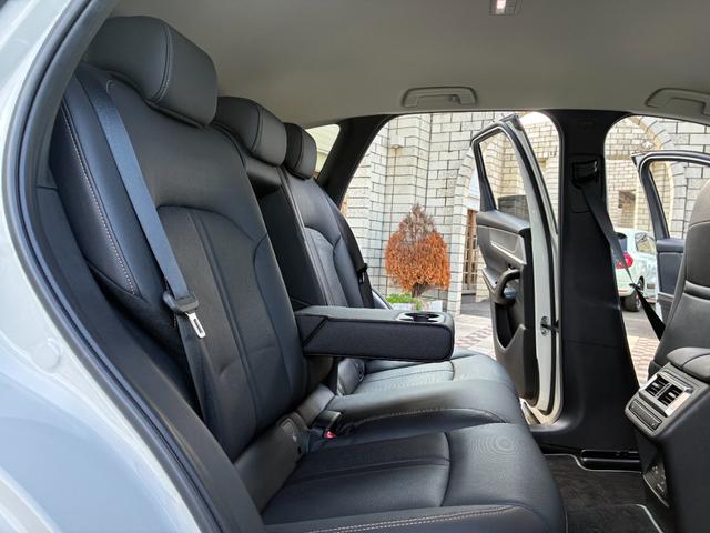 ＣＸ－６０ ＸＤ　Ｌパッケージ　ワンオーナー　禁煙車　衝突軽減ブレー純正１２．３インチフルセクナビ　ＥＴＣ　全周囲カメラ　ＲＣＣ　黒革シート　パワーシート　シート／ステアリングヒーター　電動リアゲート　取扱説明書　スペアキー有（14枚目）