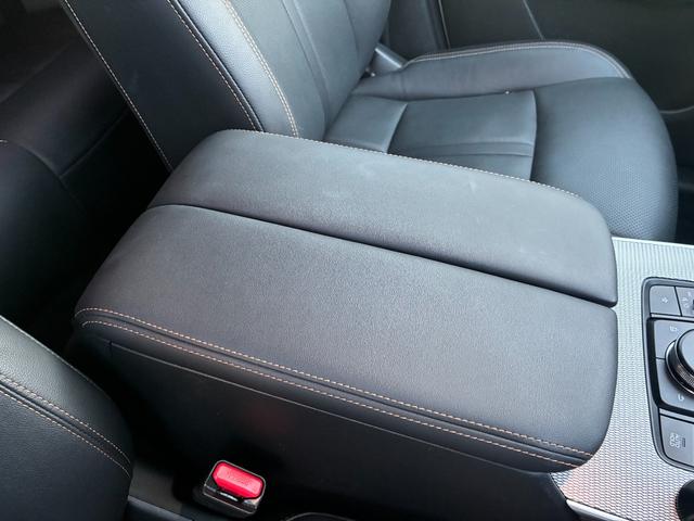 ＣＸ－６０ ＸＤ　Ｌパッケージ　ワンオーナー　禁煙車　衝突軽減ブレー純正１２．３インチフルセクナビ　ＥＴＣ　全周囲カメラ　ＲＣＣ　黒革シート　パワーシート　シート／ステアリングヒーター　電動リアゲート　取扱説明書　スペアキー有（30枚目）