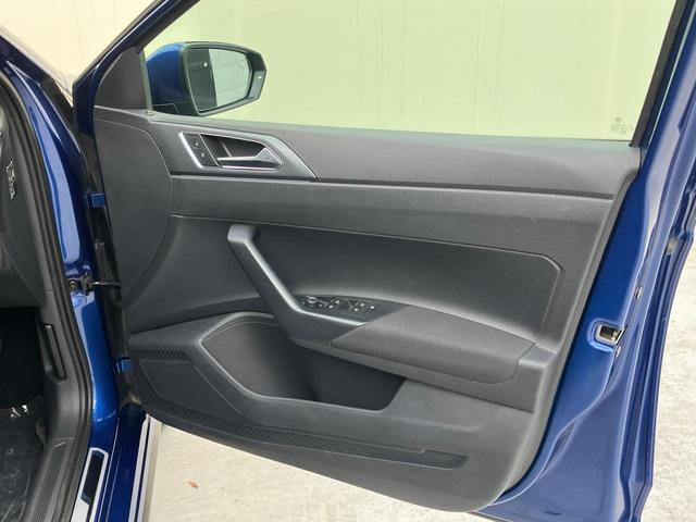 ポロ TSI Rライン IQライト ACC トラベルアシスト デジタルメーター レーンアシスト 後方死角検知機能 障害物センサー バックカメラ App-Connect ワイヤレスチャージ パドルシフト ETC 認定中古車(41枚目)