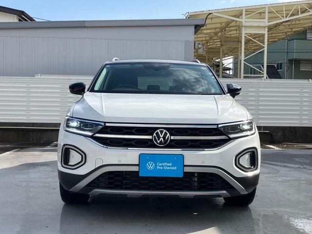 Ｔ－ロック ＴＳＩ　スタイル　禁煙車　ＩＱ．ＬＩＧＨＴ　トラベルアシスト　Ａｐｐ－Ｃｏｎｎｅｃｔ　ブラインドスポット　バックカメラ　リヤトラフィックアラート　ワイヤレスチャージ　デジタルメーター　レーンアシスト　１７インチＡＷ（13枚目）