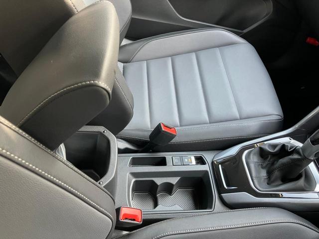 Ｔ－ロック ＴＳＩ　スタイル　禁煙車　ＩＱ．ＬＩＧＨＴ　トラベルアシスト　Ａｐｐ－Ｃｏｎｎｅｃｔ　ブラインドスポット　バックカメラ　リヤトラフィックアラート　ワイヤレスチャージ　デジタルメーター　レーンアシスト　１７インチＡＷ（29枚目）