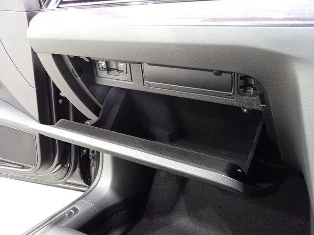 TSIエレガンスアドバンス 禁煙車 レザーシート シートヒーターアダプティブルクルーズコントロール 電動リアゲート LEDマトリックスヘッドライト 純正ナビTV App-Connect Bluetooth(31枚目)