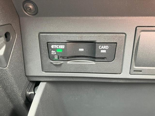 Ｔ－クロス ＴＳＩ　Ｒライン　ＬＥＤヘッドライト　ＡＣＣ　デジタルメーター　トラベルアシスト　スマートフォンワイヤレスチャージ　アップコネクト　後方死角検知機能　リヤトラフィックアラート　障害物センサー　レーンアシスト　１８ＡＷ（33枚目）