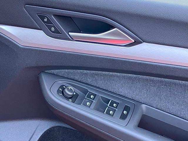 ゴルフヴァリアント ｅＴＳＩ　アクティブ　プラチナムエディション　ワンオーナー禁煙車プラチナムエディション（39枚目）