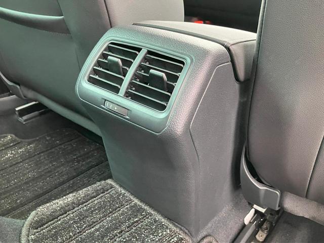 ゴルフ ＴＳＩハイライン　マイスター　認定中古車　禁煙車　ＤＹＮＡＵＤＩＯ　レザーシート　アップコネクト　シートヒーター　デジタルメーター　アダプティブクルーズコントロールＡＣＣ　レーンアシスト　ブラインドスポット　パーキングセンサー（42枚目）