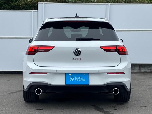 ゴルフＧＴＩ ベースグレード　ＤｅｍｏｃａｒＬＥＤライト　トラベルアシスト　アンビエントライト　ワイヤレスチャージ　デジタルメータ　シートヒーター　ブラインドスポット　レーンアシスト　アップコネクト　ステアリングヒーター　ＡＣＣ（16枚目）