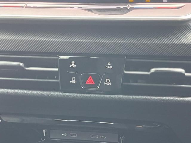 ゴルフＧＴＩ ベースグレード　ＤｅｍｏｃａｒＬＥＤライト　トラベルアシスト　アンビエントライト　ワイヤレスチャージ　デジタルメータ　シートヒーター　ブラインドスポット　レーンアシスト　アップコネクト　ステアリングヒーター　ＡＣＣ（25枚目）