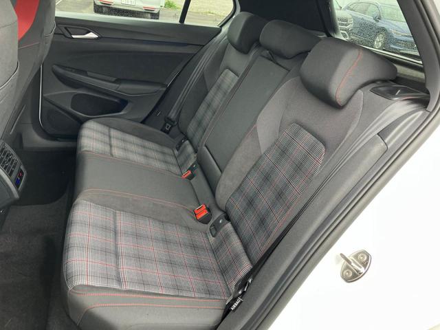 ゴルフＧＴＩ ベースグレード　ＤｅｍｏｃａｒＬＥＤライト　トラベルアシスト　アンビエントライト　ワイヤレスチャージ　デジタルメータ　シートヒーター　ブラインドスポット　レーンアシスト　アップコネクト　ステアリングヒーター　ＡＣＣ（47枚目）