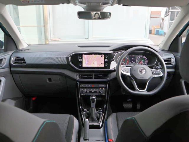 TSI 1stプラス 認定中古車 デモカー 禁煙車 純正ナビ Bluetooth ETC USB フルセグTV バックカメラ(11枚目)