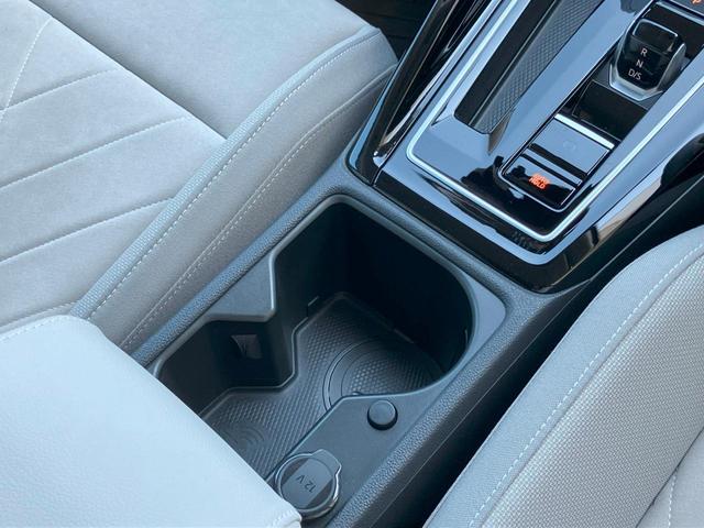 ゴルフヴァリアント ＴＤＩ　スタイル　ナビ　ＥＴＣ　バックカメラ　ブルートゥース　ＡＣＣ　マトリクスヘッドライト　サイドアシスト　１７インチアルミ　禁煙　認定中古車（26枚目）