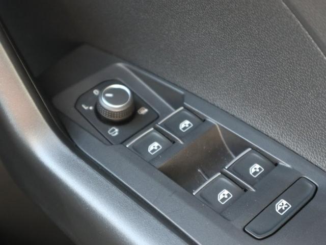 T-クロス TSI スタイル デジタルメーター 後方死角検知機能 App-Connect アダプティブクルーズコントロール スマートフォンワイヤレスチャージ 障害物センサー ETC バックカメラ 認定中古車保証付(30枚目)