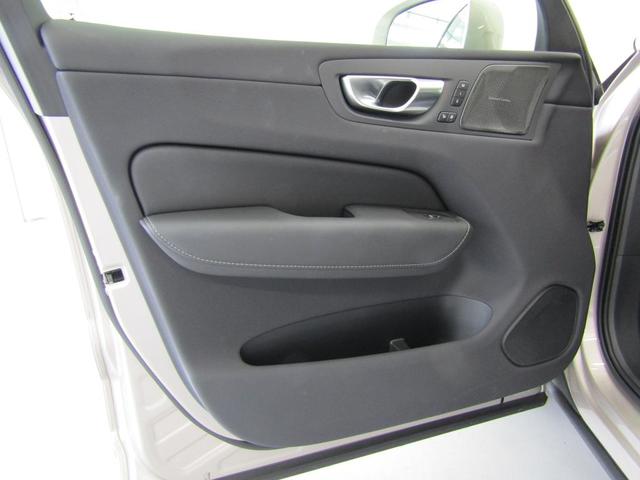 ＸＣ６０ ウルトラ　Ｂ５　ＡＷＤ　弊社試乗車　Ｇｏｏｇｌｅ搭載　前後シートヒーター　全車速追従クルーズコントロール　パイロットアシスト　３６０度ビューモニター（19枚目）