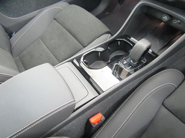 Ｃ４０リチャージ リチャージ　アルティメットシングルモーター　Ｃｌａｓｓｉｃモデル　Ｇｏｏｇｌｅ搭載　全車速追従クルーズコントロール　パイロットアシスト　３６０度ビューモニター（26枚目）