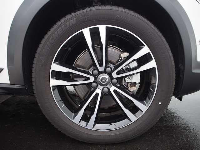 クロスカントリー D4 AWD サマム 試乗車 サンルーフ(6枚目)