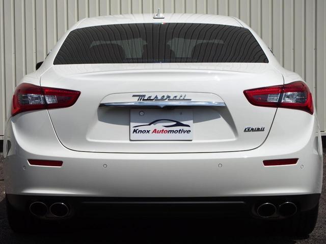 ベースグレード 左ハンドル 後期型ナビ 禁煙車 赤色レザーシート 電動サンルーフ 純正プロテオ19インチアルミホイール ツーリングPKG 地デジTV パドルシフト バックカメラ ETC 赤色キャリパー 正規ディーラ車(14枚目)