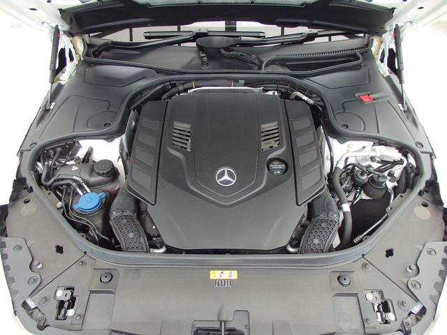 Sクラス S560 カブリオレ 弊社ユーザー様買取り車両 右H 純正パーツS63仕様 ダークレッドソフトトップ ベンガルレッドナッパレザー ダイヤモンドホワイト TVキャンセラー スワロフスキークリスタルPKG 純正20インチAW(63枚目)