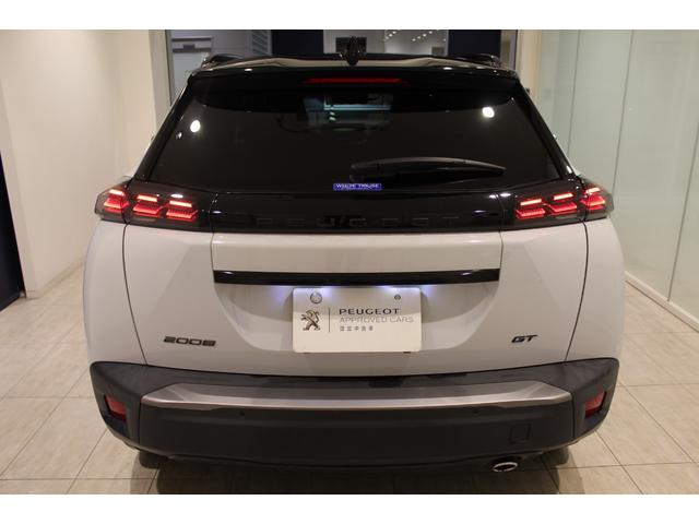 PEUGEOT 2008 GT BLUE HDI
