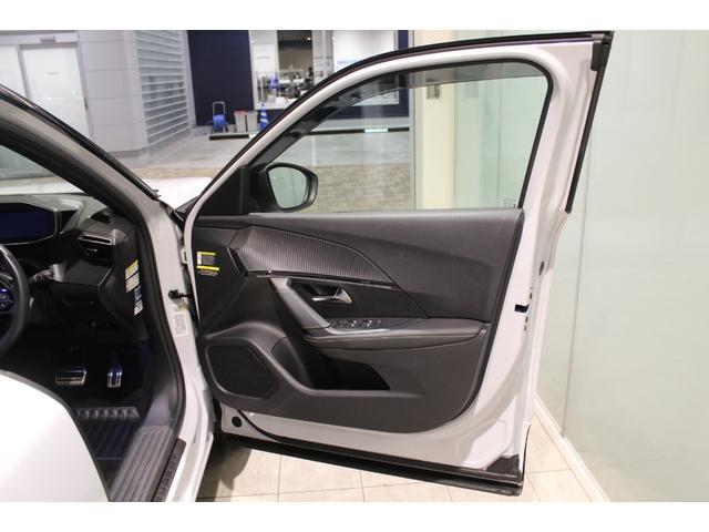 PEUGEOT 2008 GT BLUE HDI