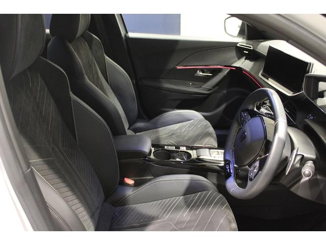 PEUGEOT 2008 GT BLUE HDI