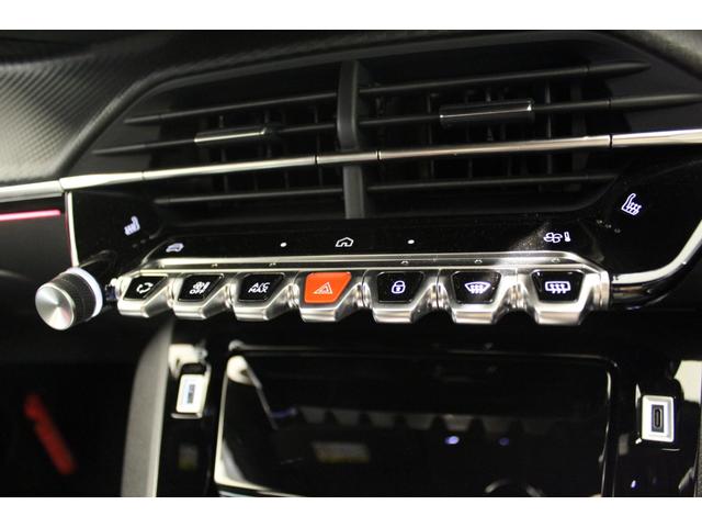 PEUGEOT 2008 GT BLUE HDI