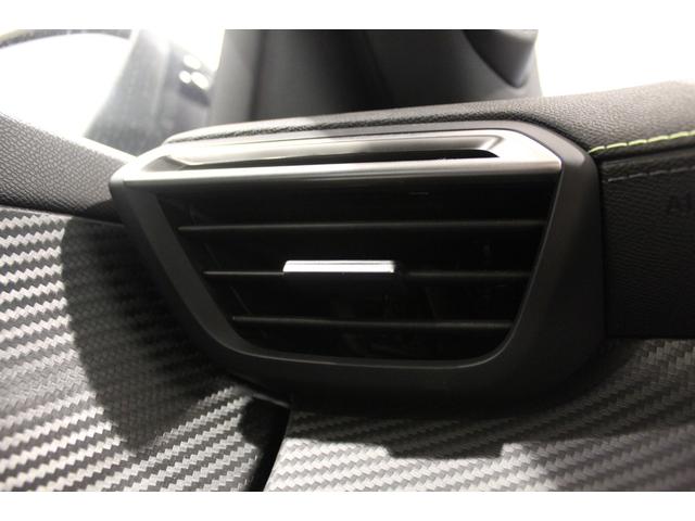 PEUGEOT 2008 GT BLUE HDI