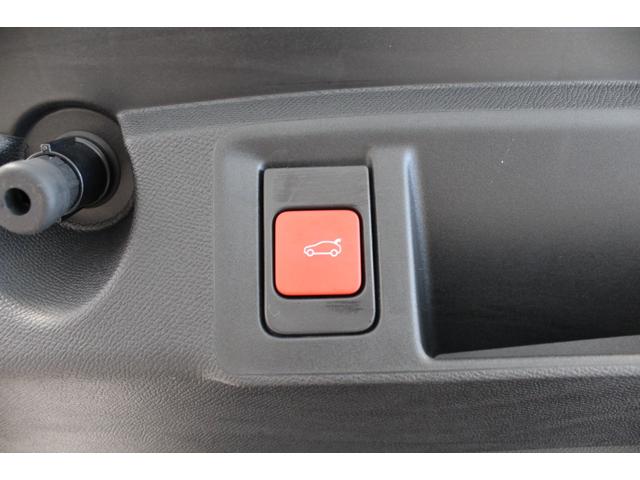 308 SW GT ブルーHDi 新車保証継承/アクティブクルーズコントロール/レーンキープアシスト/スライディングガラスルーフ/電動シート/フロントシートヒーター/禁煙車(53枚目)