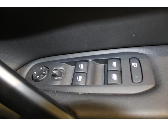 308 ロードトリップ ブルーHDi 正規認定中古車/フルLEDヘッドライト/純正アルミホイール/アクティブクルーズコントロール/レーンキープアシスト/1オーナー/禁煙車(24枚目)