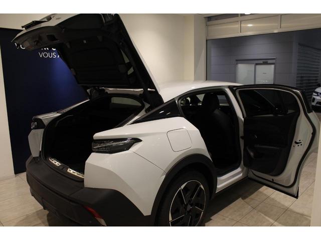 ４０８ ＧＴハイブリッド　新車保証継承／フロントシートヒーター／アクティブクルーズコントロール／アダプティブヘッドライト／運転席パワーシート／１オーナー／禁煙車（53枚目）