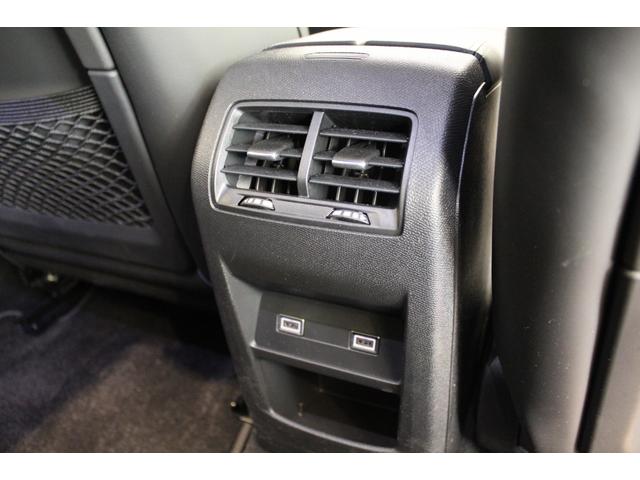 シャインパック　プラグインハイブリッド　新車保障継承　スライディングガラスサンルーフ　ツートンレザー　アクティブクルーズコントロール　フロントシートヒーター　１９インチアルミホイール(32枚目)