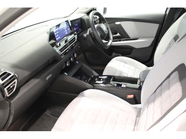 Ｃ４ マックス　ハイブリッド　新車保証継承／ＡＣＣ／レーンキープアシスト／フロントシートヒーター／１８インチ純正アルミホイール／ＬＥＤヘッドライト／１オーナー／禁煙車（22枚目）