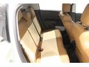 後部座席の作りもしっかりしています。さすがシートと言えばフランス車。その中でもシトロエンのシートは絶品です。こちらもオプションのシートカバー。
