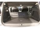 後席全部倒すと広大な荷室となります。