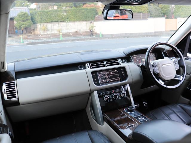 レンジローバー オートバイオグラフィー　スライディンググラスルーフ　リアエンターテイメントシステム　ＡＣＣ　ブラインドスポットモニター　フロントシートヒーター＆ベンチレーション＆シートマッサージ　リアシートヒーター＆ベンチレーション（16枚目）