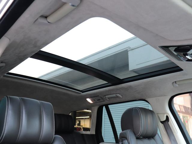 レンジローバー オートバイオグラフィー　スライディンググラスルーフ　リアエンターテイメントシステム　ＡＣＣ　ブラインドスポットモニター　フロントシートヒーター＆ベンチレーション＆シートマッサージ　リアシートヒーター＆ベンチレーション（36枚目）