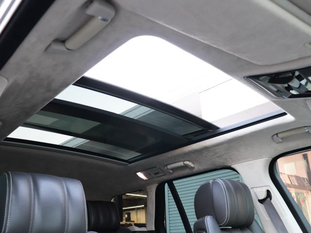 レンジローバー オートバイオグラフィー　スライディンググラスルーフ　リアエンターテイメントシステム　ＡＣＣ　ブラインドスポットモニター　フロントシートヒーター＆ベンチレーション＆シートマッサージ　リアシートヒーター＆ベンチレーション（37枚目）