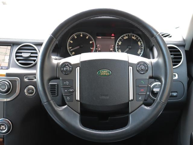 ディスカバリー４ ＨＳＥ　トリプルサンルーフ　サイドステップ　ステアリングヒーター　シートヒーター　リアエンターテイメント　クルーズコントロール　純正ナビ　ＥＴＣ　電動格納ミラー　オートライト　オートワイパー（12枚目）