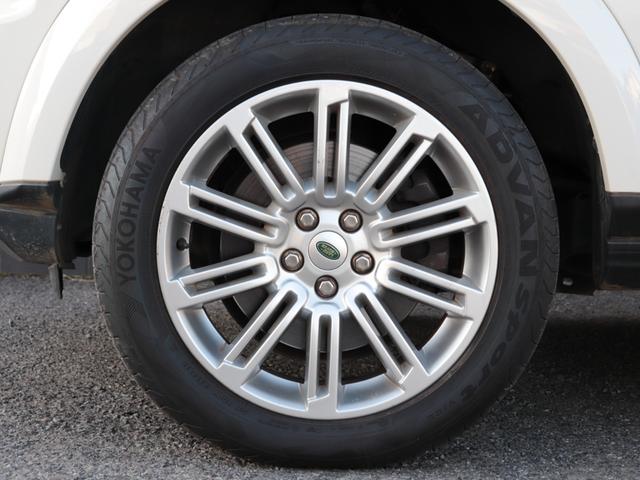 ディスカバリー４ ＨＳＥ　トリプルサンルーフ　サイドステップ　ステアリングヒーター　シートヒーター　リアエンターテイメント　クルーズコントロール　純正ナビ　ＥＴＣ　電動格納ミラー　オートライト　オートワイパー（47枚目）